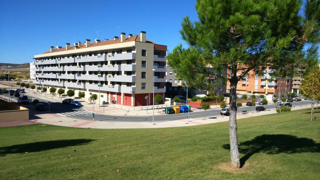 Apartamento Italia Terraza Y Vistas Montana Ideal Para Mascotas Logroño Exterior foto